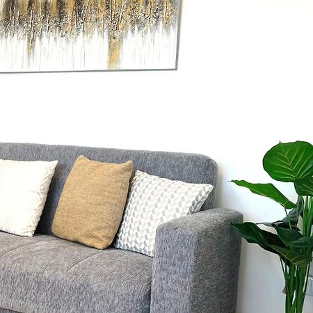 Apartamento Leyda En Marbella Luaran gambar